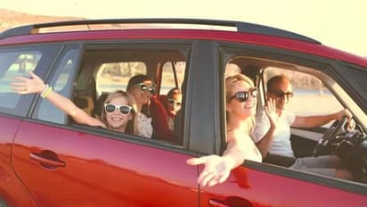 కారులో లాంగ్ ట్రిప్ ప్లాన్ చేస్తున్నారా.. ప్రమాదాలను నివారించడానికి ఈ విషయాలను గుర్తుంచుకోండి..