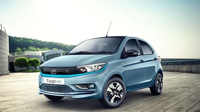 எலக்ட்ரிக் கார் விலை இவ்ளோ குறைஞ்சிருச்சா! புதுசா கார் வாங்குறவங்களுக்கு நிறைய ஆப்ஷன் இருக்கு!