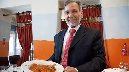 Chicken Tikka Masala: ‘சிக்கன் டிக்கா மசாலா’-வைக் கண்டுபிடித்த பாகிஸ்தான் சமையற் கலைஞர் காலமானார்