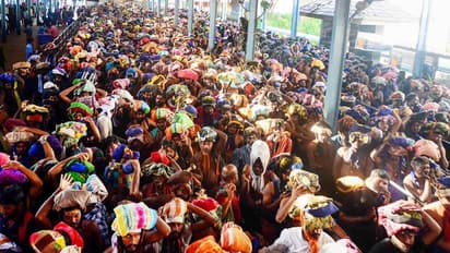 சபரிமலை ஐயப்பன் கோவிலில் பக்தர்கள் சமையல் செய்ய தடை; அதிகாரிகள் உத்தரவு