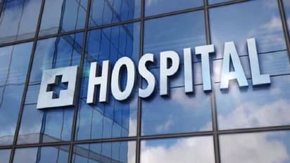 आगरा में एक डॉक्टर के नाम पर चल रहे कई अस्पताल, झोलाछाप को किराए पर डिग्री देकर उठा रहे लाखों में किराया