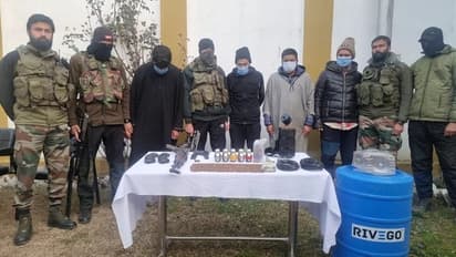 ఐదుగురు హిజ్బుల్ ముజాహిదీన్ ఉగ్రవాదుల అరెస్ట్.. ఏకే-56, ఐఈడీ, గ్రెనేడ్లు స్వాధీనం.. ఎక్కడంటే ?