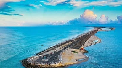 தனுஷ்கோடியில் திடீர் கடல் சீற்றம்! 10 கி.மீ. தொலைவுக்கு சுற்றி வளைத்த கடல் நீர்!