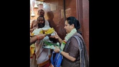 Ashwini Puneeth Rajkumar ದೊಡ್ಡ ಗಣಪತಿ ದರ್ಶನ ಪಡೆದ ಅಪ್ಪು ಪತ್ನಿ 