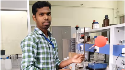 ഇരുള ഗോത്രത്തില്‍ നിന്നും മെഡിസിനല്‍ കെമിസ്ട്രിയില്‍ ആദ്യ ഡോക്ടറേറ്റുമായി ചന്ദ്രന്‍ 