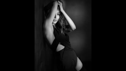  ಬ್ಲ್ಯಾಕ್ ಅಂಡ್ ವೈಟ್‌ನಲ್ಲಿ ಮಲೈಕಾ ಮಾದಕ ನೋಟ; ಫೋಟೋ ವೈರಲ್