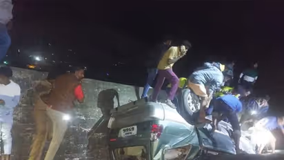 सबरीमाला मंदिर से लौट रहे श्रद्धालुओं की गाड़ी खाई में पलटी, 8 की दर्दनाक मौत, कंट्रोल खो चुका था ड्राइवर