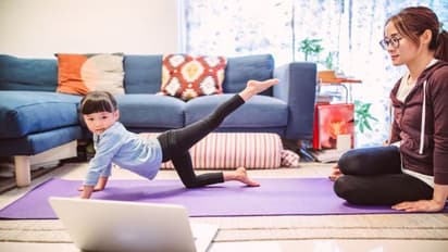 चीन में कोरोना ने स्कूलों पर डाला बुरा असर, 10 फोटो में देखिए कैसे हो रही बच्चों की पढ़ाई 