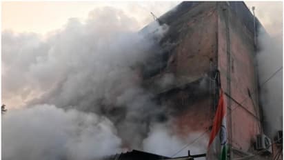 ദില്ലി വികാസ്പുരിയിൽ വൻ തീപിടിത്തം; രക്ഷാപ്രവര്‍ത്തനത്തിന് 18 ഫയര്‍ എഞ്ചിനുകള്‍ 