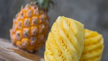 പൈനാപ്പിള് പ്രിയരാണോ നിങ്ങൾ ? എങ്കിൽ ഇതറിഞ്ഞിരിക്കണം