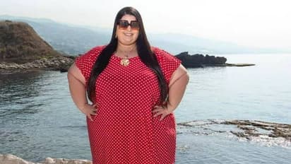 അമിതവണ്ണമുള്ള മോഡലിന്റെ സൈക്കോതെറാപ്പിക്ക് പണം നൽകണമെന്ന് ഖത്തർ എയർവെയ്സിനോട് കോടതി; കാരണം