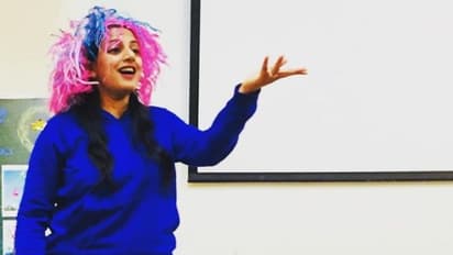 बेहद डिमांड में है स्टोरी टेलिंग प्रोफेशन, जानिए करियर के लिहाज से कौन से स्किल्स होंगे जरूरी