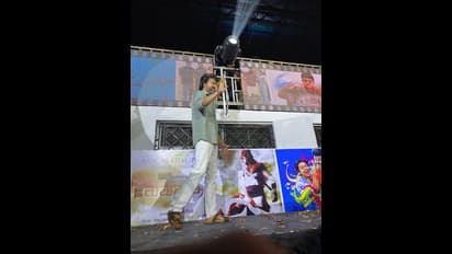 விஜய் தான் இப்போதைய சூப்பர் ஸ்டார்! அன்று கலைஞரே ஆச்சரியப்பட்டார்? அரிய தகவலை பகிர்ந்த நடிகர் சரத்குமார்! 