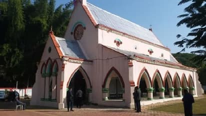  मध्य प्रदेश के सीहोर में है एशिया का सबसे ब्यूटीफुल चर्च, जिसे बनाने में लगे थे 27 साल, देखिए तस्वीरें