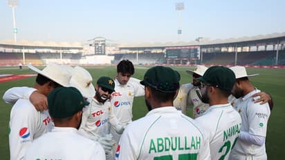 ஷாஹித் அஃப்ரிடியின் முதல் அசைன்மெண்ட்.. பாகிஸ்தான் டெஸ்ட் அணியில் 3 வீரர்கள் சேர்ப்பு 