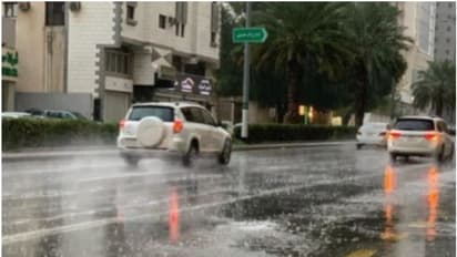 അടുത്ത ചൊവ്വാഴ്ച വരെ സൗദിയിൽ മഴ തുടരാൻ സാധ്യത; മുന്നറിയിപ്പ് നൽകി അധികൃതർ