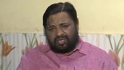 పొరపాటున కూడా మద్యానికి బానిసైన వాడికి పిల్లను ఇవ్వొద్దు