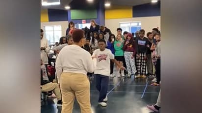 'അധ്യാപകരൊക്കെ ഇങ്ങനെ ആയാലോ?!'; രസകരമായ വീഡിയോ