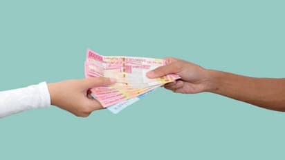 കടം വാങ്ങിയ പണം തിരികെ നൽകാതിരിക്കാൻ സ്വന്തം മരണവാർത്ത വ്യാജമായി സൃഷ്ടിച്ച് യുവതി