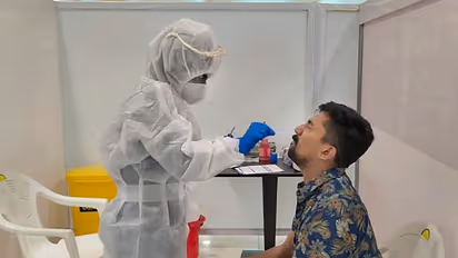 இந்தியாவில் மீண்டும் வேலையை காட்ட ஆரம்பித்த கொரோனா! பாதிப்பு புதிய உச்சம்! தமிழகத்தில் பாதிப்பு நிலவரம் என்ன?