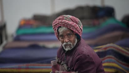 ಚಳಿಗಾಲದಲ್ಲಿ ಅಧಿಕವಾಗುತ್ತೆ ವೃದ್ಧರ ಸಾವು ! ಈ ರೀತಿಯಾಗಿ ಕಾಳಜಿ ವಹಿಸಿ 