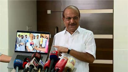 'ഇപിവിവാദത്തില് ലീഗില് രണ്ടഭിപ്രായമില്ല,ആദ്യപ്രതികരണം ചോദ്യത്തിനുള്ള മറുപടി മാത്രമായിരുന്നു'കുഞ്ഞാലിക്കുട്ടി