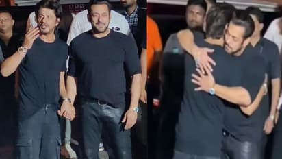 గ్రాండ్ గా సల్మాన్ ఖాన్ బర్త్ డే పార్టీ.. సందడి చేసిన బాలీవుడ్ బాద్ షా షారుఖ్ ఖాన్.