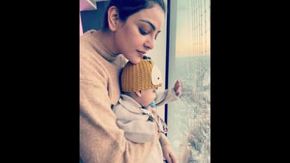 காஜல் அகர்வாலுக்கு குழந்தை பிறந்து 9 மாதம் ஆகிடுச்சு! மகனுடன் எடுத்த கியூட் புகைப்படத்தை வெளியிட்ட நடிகை!