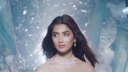 డైమండ్‌లా మెరిసిపోతున్న పూజా హెగ్డే అందాలు.. దగదగ మెరుస్తూ హోయలు.. అబ్బ ఇంత అందమా!