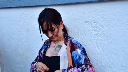 ಮಹಿಳಾ ಅಭಿಮಾನಿ ಎದೆಯಲ್ಲಿ ಸಲ್ಮಾನ್ ಖಾನ್ ಟ್ಯಾಟೂ; ನೆಟ್ಟಿಗರಿಂದ ಸಖತ್ ಟ್ರೋಲ್ 