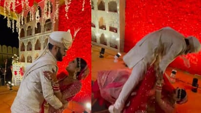 ಮದುವೆ ದಿನ ಡಾನ್ಸ್ ಮಾಡಲು ಹೋಗಿ ಸ್ಟೇಜಲ್ಲೇ ಬಿದ್ದ ವಧುವರರು: ವಿಡಿಯೋ ವೈರಲ್