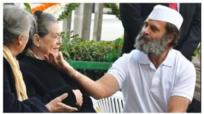 Rahul Gandhi Sonia Gandhi: ராகுல் காந்தி, சோனியா காந்திக்கு காங்கிரஸ் கட்சியில் நிரந்தர இடம்?