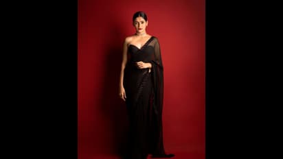 சேலையில் படுகிளாமராக போட்டோஷூட் நடத்தி.. கவர்ச்சியில் உச்சம் தொட்ட பிக்பாஸ் லாஸ்லியா - வைரலாகும் ஹாட் கிளிக்ஸ்