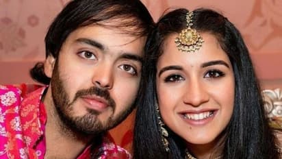 முகேஷ் அம்பானி வீட்டில் திருமணம்; ராஜஸ்தானில் முடிந்த ஆனந்த் அம்பானி, ராதிகா மெர்ச்சென்ட் நிச்சயதார்த்தம்!!