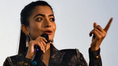 'നല്ല പ്രണയഗാനങ്ങള് ഹിന്ദിയില്; തെന്നിന്ത്യന് സിനിമയില് ഐറ്റം നമ്പര്'; രശ്മികയുടെ പരാമര്ശം വിവാദത്തില്