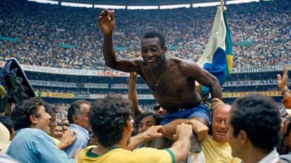 ഒറ്റമത്സരത്തിൽ ഇരുടീമുകൾക്കും വേണ്ടി കളത്തിൽ, മുപ്പത് വാര അകലെനിന്ന് ഫ്രീകിക്ക് ഗോൾ -പെലെയുടെ അവസാന മത്സരം