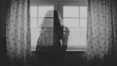 कमरे में मासूम भांजी के साथ मिला मामा का शव, घर में मचा कोहराम, लोग बोले- ये उस आदमी के भूत का काम है