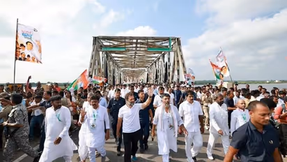 ವರ್ಷದ ಹಿನ್ನೋಟ: ಮಂಪರಿನಲ್ಲೇ ಮುಗಿದ 22, ಮಾಯೆ ಮಾಡುವುದೇ 23?