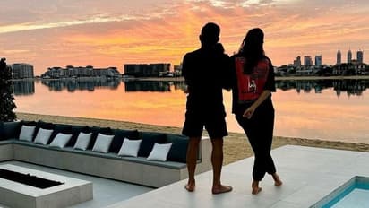 2022 ஆம் ஆண்டு கடைசி சூரிய உதயம்: குடும்பத்தோடு துபாய் சென்ற விராட் கோலி: வைரலாகும் புகைப்படம்!