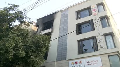 दिल्ली: सीनियर सिटीजन केयर होम में आग लगने से 2 महिलाओं की मौत, बचाई गई 13 की जान