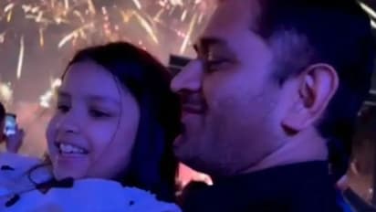 Happy New Year 2023: हसीन वादियों से लेकर बर्फ के पहाड़ों तक न्यू ईयर सेलीब्रेशन, जानें कौन कहां पहुंचा?