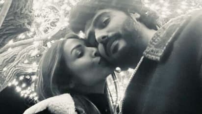Valentine's Day 2023: Arjun Kapoor, Malaika Arora's latest lovey-dovey photo goes viral; gets positive comment