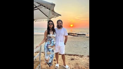 న్యూ ఇయర్ సెలబ్రేషన్స్ లో ఐకాన్ స్టార్.. వైరల్ గా అల్లు అర్జున్ - స్నేహారెడ్డి బ్యూటీఫుల్ పిక్స్!