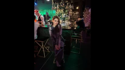 క్యూట్ స్మైల్ తో చంపేస్తున్న యాపిల్ బ్యూటీ.. పబ్ లో హన్సిక మోత్వానీ రచ్చ.. స్టన్నింగ్ స్టిల్స్!