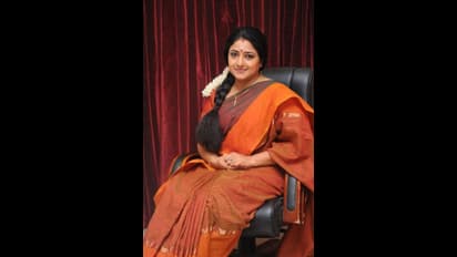 சீரியல் நடிகையின் ஆபாச போட்டோக்களை இணையத்தில் பரவவிட்ட கல்லூரி மாணவன் அதிரடி கைது