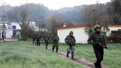 ಮತ್ತೊಂದು ಕಾಶ್ಮೀರ್ ಫೈಲ್ಸ್..? ಹಿಂದೂಗಳನ್ನು ಗುರಿಯಾಗಿಸಿ ಉಗ್ರರಿಂದ ಗುಂಡಿನ ದಾಳಿ..!