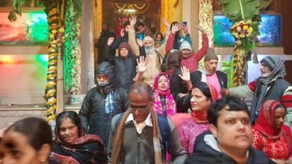 पालकी पर सवार होकर पहुंचे भगवान रंगनाथ, साल में एक बार ही खुलता है बैकुंठ द्वार, जानिए दर्शन से क्या है लाभ