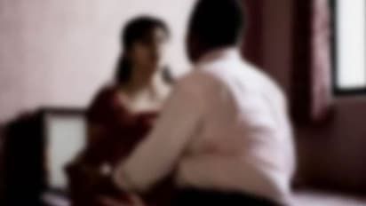 13 साल छोटे दामाद को दिल दे बैठी सास, न्यू ईयर की रात दोनों ने बनाए संबंध, पार्टी के नाम पर सारी हदें पार