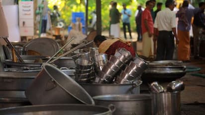 കുട്ടിക്കളിയല്ലിത് ! കലോത്സവ വേദികളിലുള്ളത് 6000 കുട്ടി വൊളണ്ടിയർമാർ, 1400 പേർ ഷിഫ്റ്റിൽ ;നയിക്കാൻ കേരള പൊലീസ്