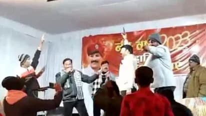 డాన్ అవతారమెత్తిన కాంగ్రెస్ ఎమ్మెల్యే.. న్యూ ఇయర్ వేడుకల్లో డాన్స్ చేస్తూ కాల్పులు.. షాకైన వీక్షకులు..